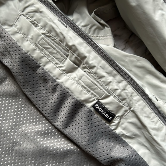 Columbia Jacket size small - Picture 10 of 15